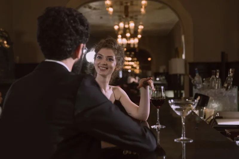 Stop Oversharing on First Dates — The Case for Keeping a Little Mystery